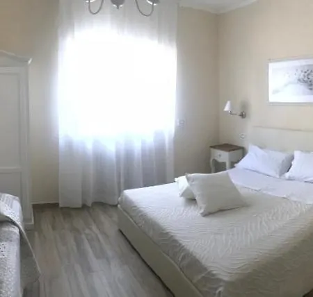 L'opera 住宿加早餐酒店 锡罗洛