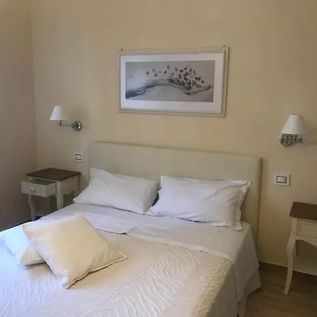 L'opera 住宿加早餐酒店 锡罗洛