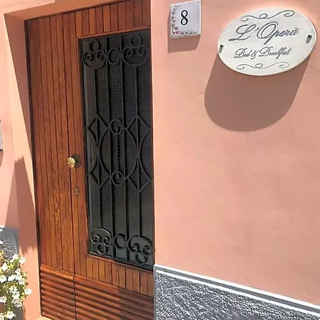 Bed & Breakfast L'opera 3*